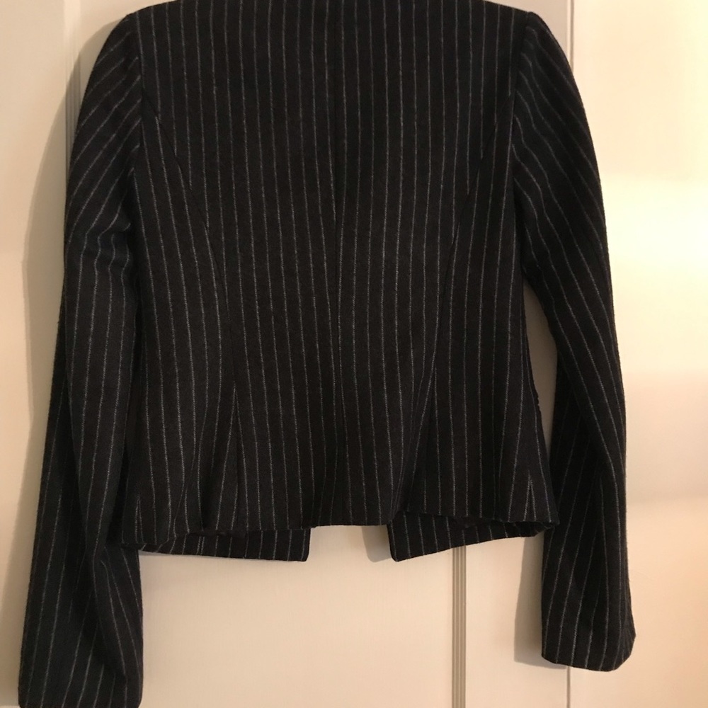 Blazer - Picture 2 of 2